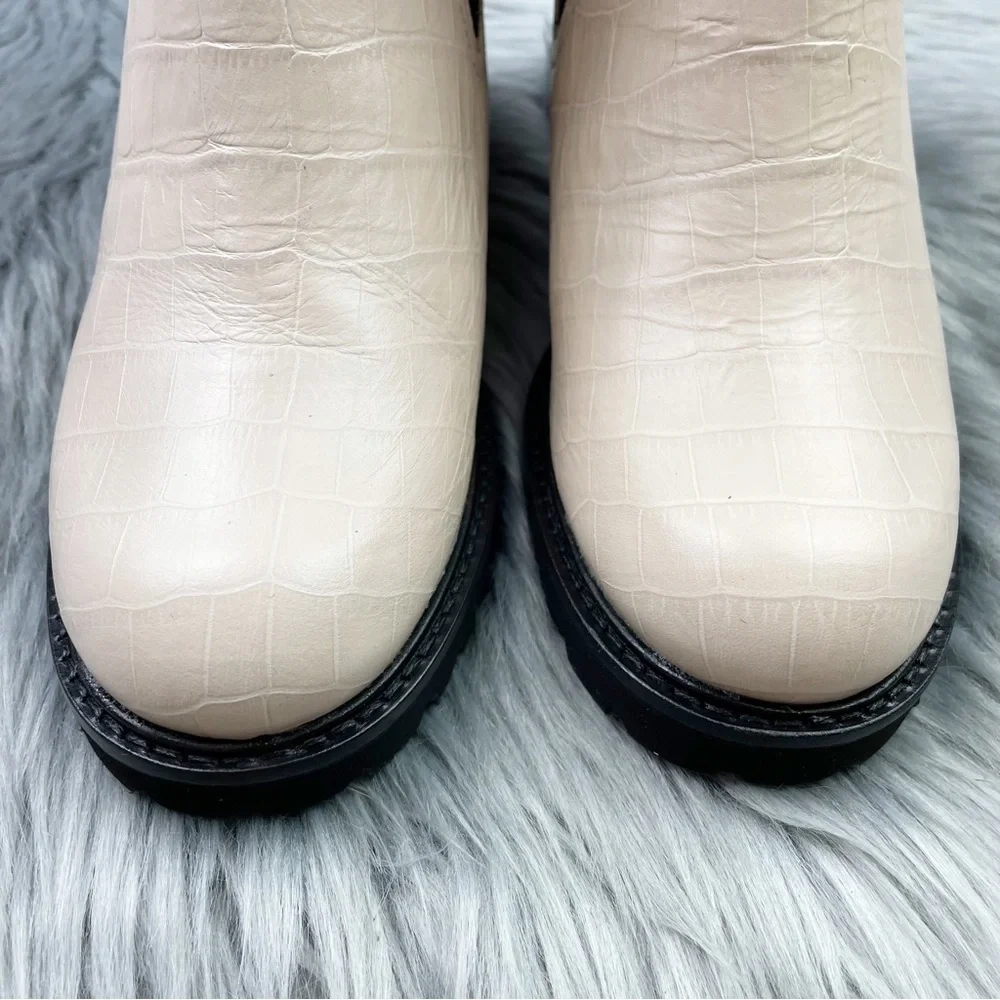 New Seychelles FarFetched Leather Chelsea Lug Boots in Cream